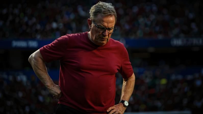 Ralf Rangnick lamenta a eliminação: "Nunca vi um jogador tão bom quanto o Rodri hoje"