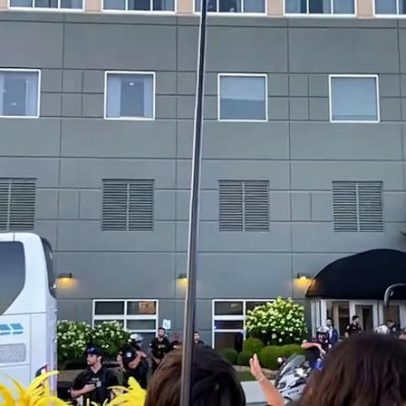 Milhares de torcedores recebem a Colômbia em Kansas City