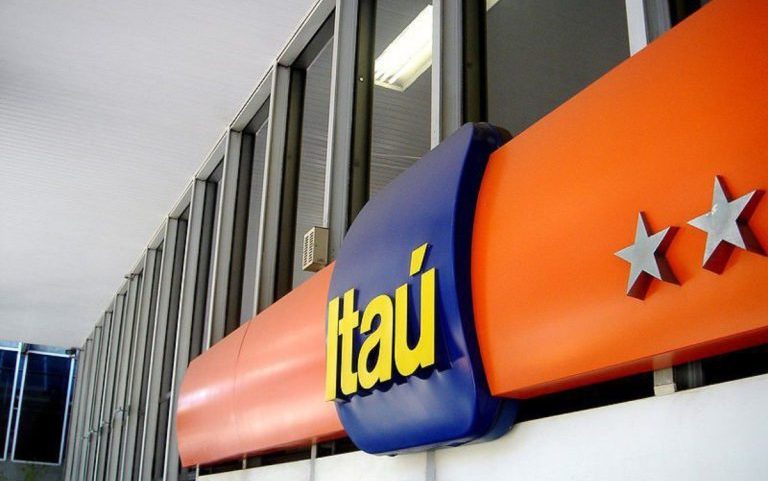 Itaú encerra cartão Samsung a partir de agosto