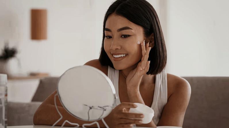 PDRN: entenda por que o ativo queridinho da K-Beauty está invadindo a rotina de skincare