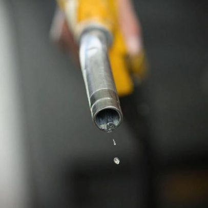 Governo retira subsídio de R$ 0,35 por litro de diesel