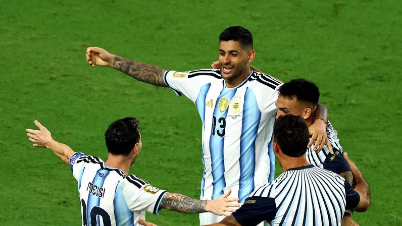 Argentina escapa de zebra histórica, bate Cabo Verde na prorrogação e avança na Copa do Mundo