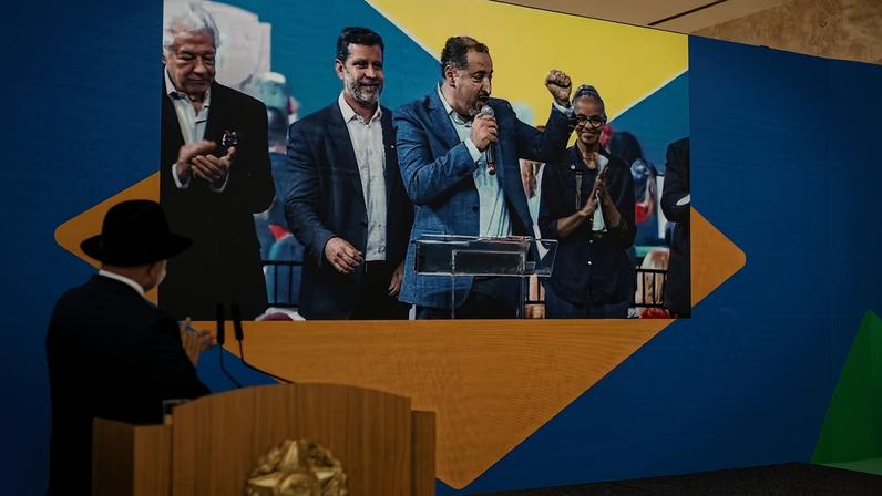 Marina Silva foi uma das poucas pré-candidatas a participar de entregas do governo
