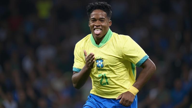 Endrick mantém calma sobre vaga na seleção e jogo contra a Noruega