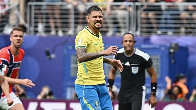 Bruno Guimarães desperdiçou o pênalti para o Brasil contra a Noruega