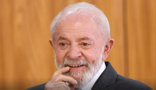 PT oficializa candidatura de Lula à reeleição