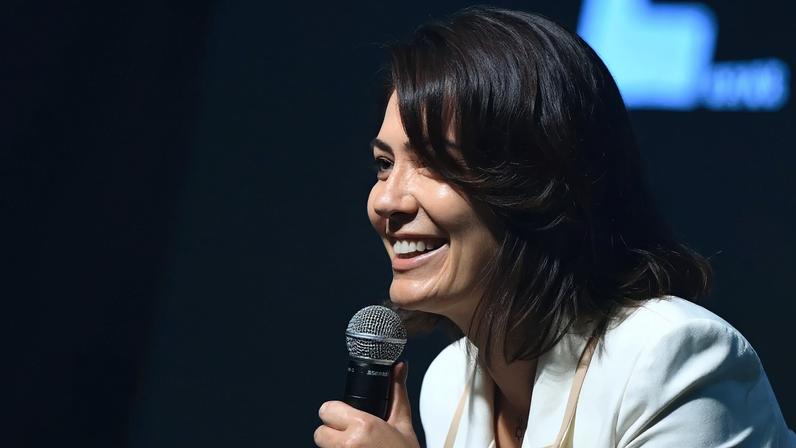 Michelle Bolsonaro: "Deu pra ti/ Baixo astral/ Vou pra Porto Alegre/ Tchau". (Foto: EFE/Andre Borges)