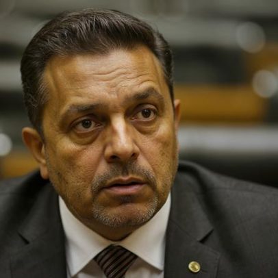 Nunes Marques mantém ação por coação e injúria contra deputado que xingou Moraes