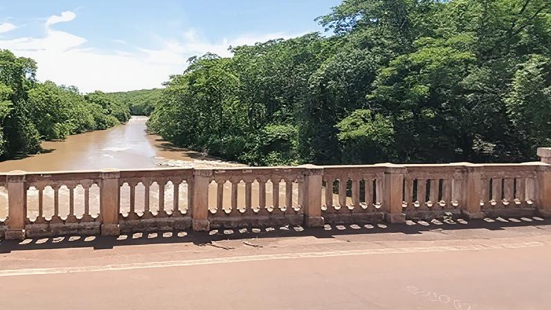 Garota de programa foi arremessada de ponte após discussão com dono de boate