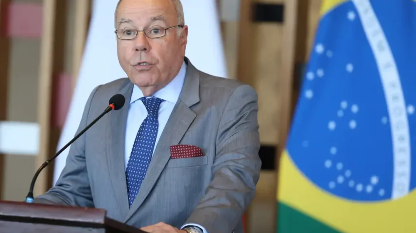 MRE vê risco militar após EUA classificarem PCC e CV como terroristas