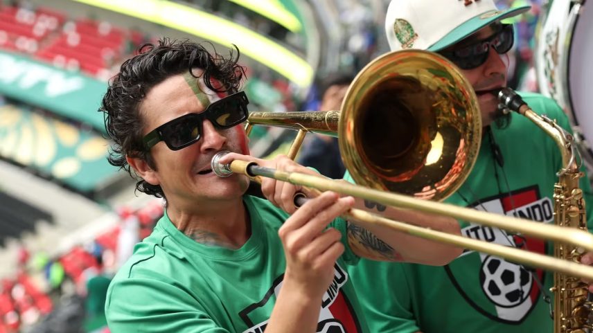 México desafia Inglaterra por primeira vaga nas quartas em 40 anos
