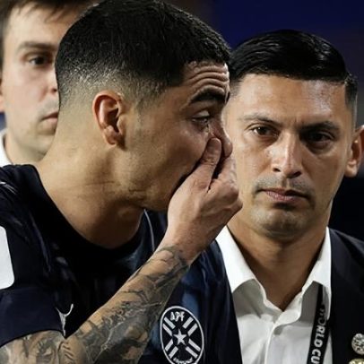 Lei Vini Jr.: atletas não serão expulsos por cobrirem a boca na UEFA
