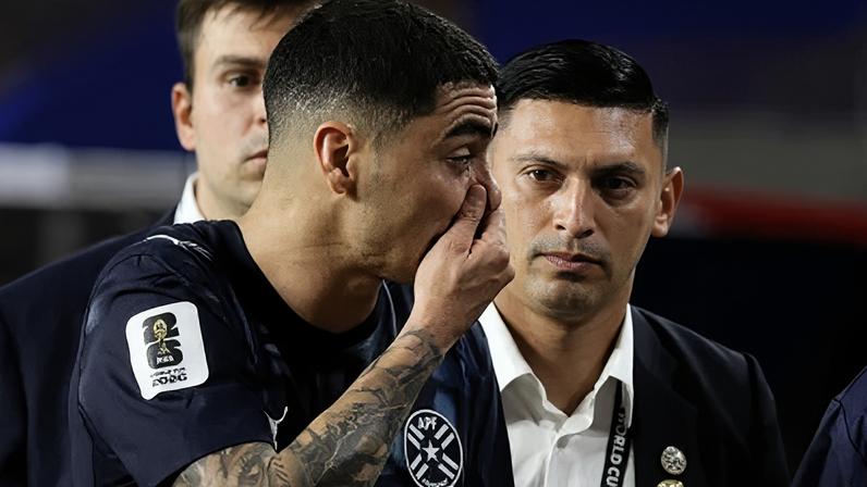 Almirón foi expulso por tapar a boca e proferir ofensa a adversário em Paraguai x Turquia na Copa do Mundo 2026