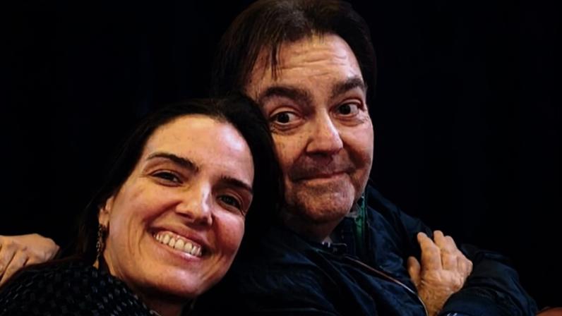 Esposa de Faustão se emociona ao falar sobre os transplantes do apresentador