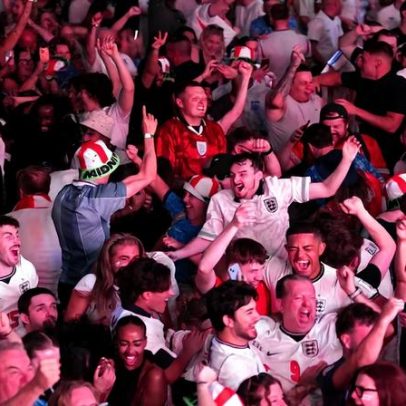 Desempenho da Inglaterra na Copa impulsiona consumo de cerveja e anima pubs