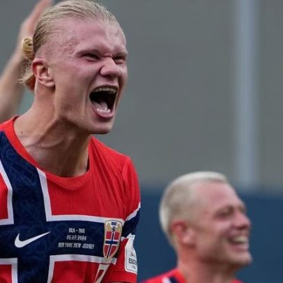 Haaland supera Brasil em Copas e empata artilharia com Messi e Mbappé