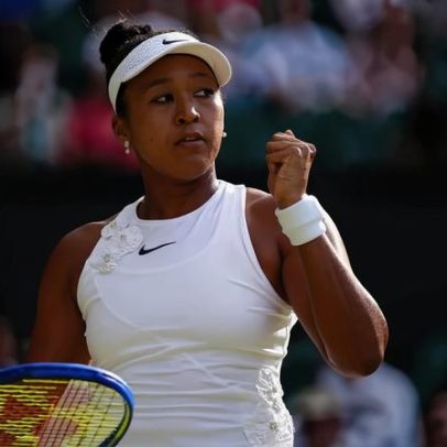Osaka elimina Sabalenka de Wimbledon com saque impressionante