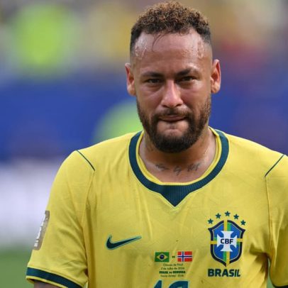 Neymar marca na eliminação do Brasil e iguala feito histórico de Pelé