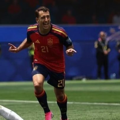 Espanha vence Áustria e avança às oitavas da Copa do Mundo