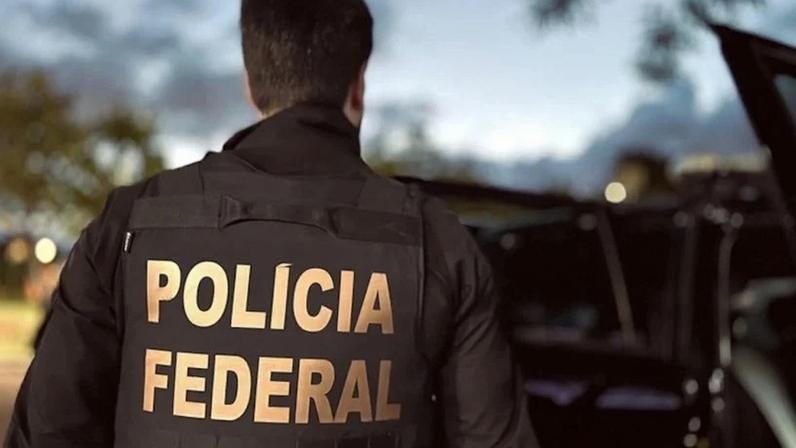 A PF apura crimes contra a administração pública, fraude em licitações e contratos administrativos, peculato, corrupção, lavagem de dinheiro e outros
