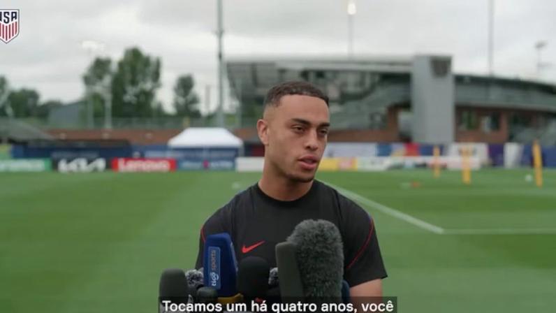 Sergiño Dest abre o jogo sobre a mentalidade vencedora do elenco americano e garante foco total no mata-mata do Mundial.