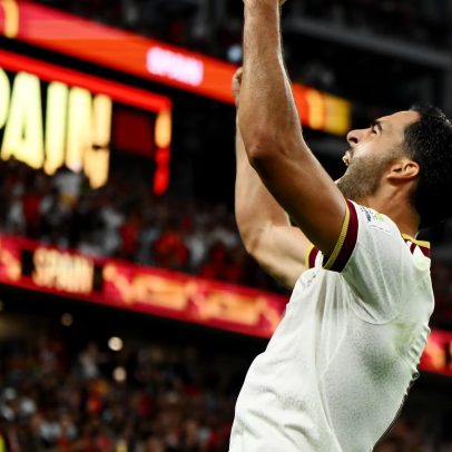 Espanha encerra a última Copa de Cristiano com gol cruel nos acréscimos
