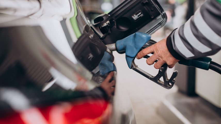 Irã acusa EUA de violar acordo ao retomar sanções sobre petróleo