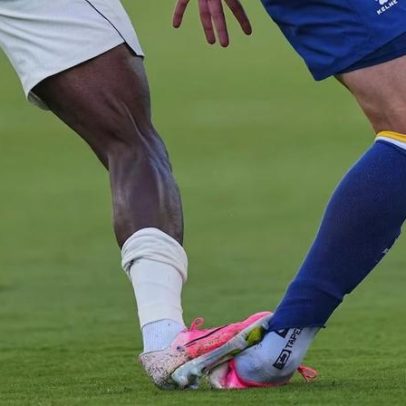 FIFA anula suspensão de artilheiro dos EUA na Copa; CR7 se beneficia de artigo