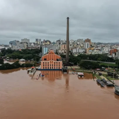Guaíba se aproxima da cota de alerta para inundação em Porto Alegre