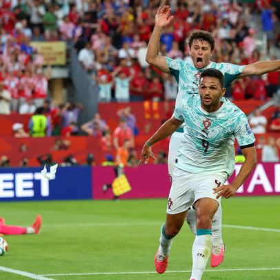 Portugal vence Croácia com virada no fim; Modrić se despede