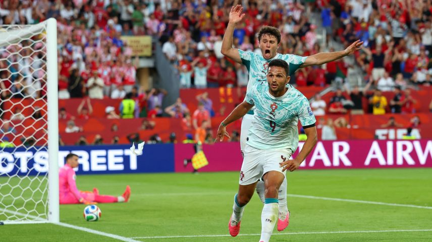 Portugal busca virada épica no fim, elimina a Croácia e Modrić se despede