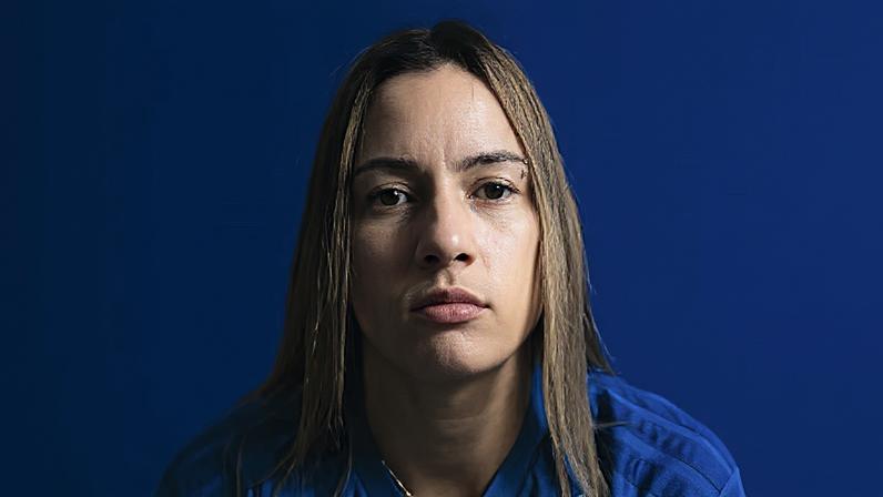 Publicação oficial do Cruzeiro Futebol Feminino no Instagram, anunciando o fim do vínculo contratual com a atacante Fabiola Sandoval.