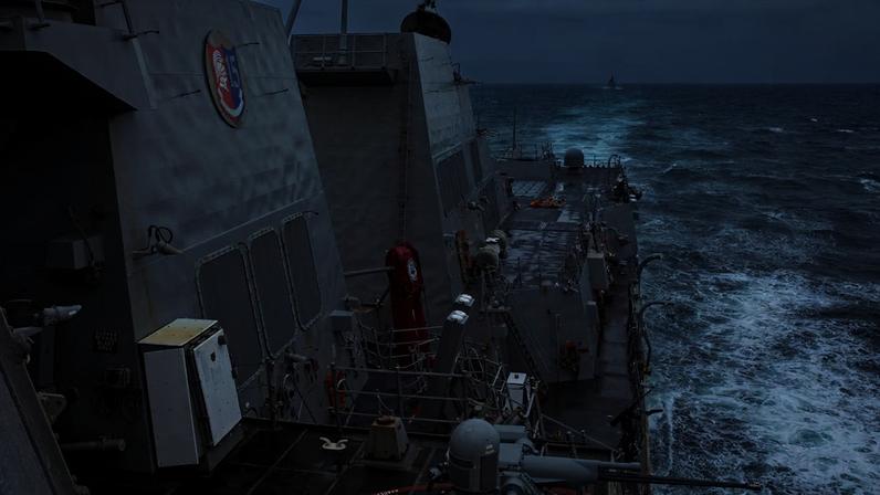Lançamento feito por submarino nuclear ocorre em meio a exercícios navais com a Rússia e provoca preocupação de países da região Ásia-Pacífico