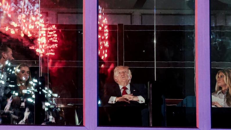 O presidente Donald Trump durante a queima de fogos do 4 de Julho