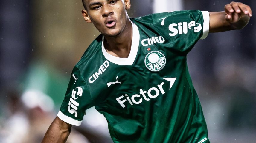 Joia do Palmeiras aparece em lista de promessas para a Copa de 2030