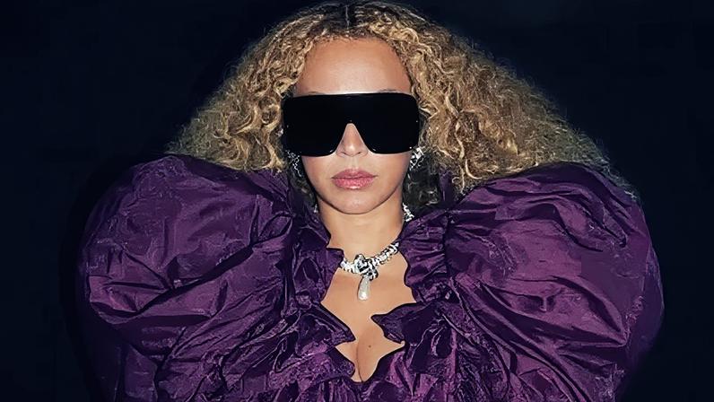 Beyoncé vem alimentando teorias de fãs há meses