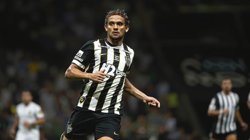 Scarpa em Atlético e América (Foto: Pedro Souza/ Atlético)