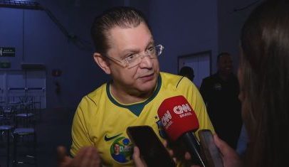 Sóstenes afirma que Bolsonaro encaminhará aliança entre Michelle e Flávio