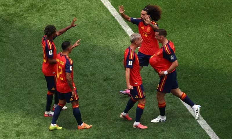 Das campeãs mundiais ao presente: por que a Copa também pertence aos meio-campistas