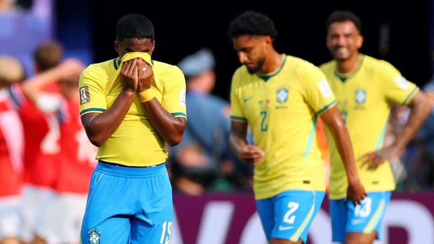 O Brasil foi derrotado pela Noruega por 2 a 1 e está eliminado do Mundial