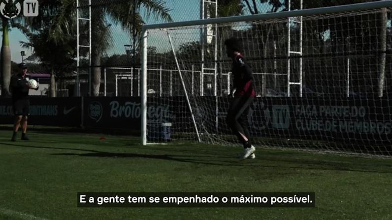 Goleiro do Timão fala sobre recondicionamento físico, volta da rotina no clube e preparação com Fernando Diniz.