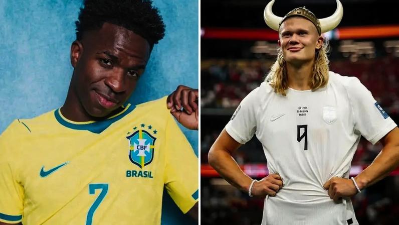 Vinicius Jr, com camisa amarela da seleção brasileira, e Haaland, com capacete viking e camisa branca, posam sorrindo