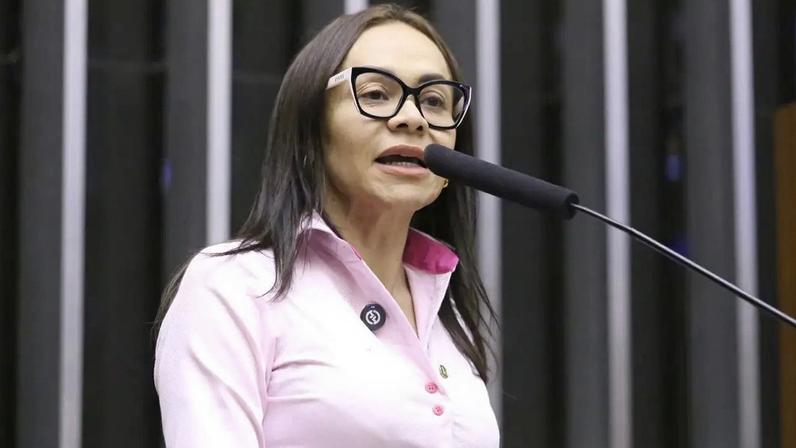 Ivoneide Caetano defende melhorias no combate às fraudes nas cotas de gênero