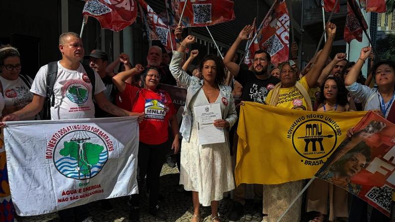 Renata Souza lançou uma campanha em defesa do livre exercício de seu mandato parlamentar