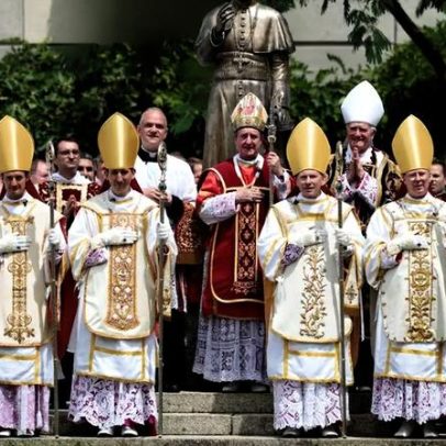 Fraternidade São Pio X lamenta excomunhões impostas pelo Vaticano