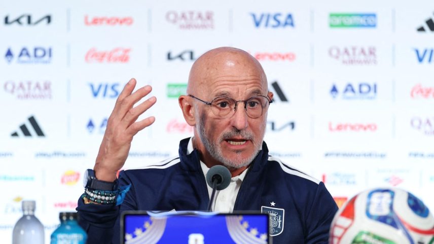 Luis de la Fuente prevê jogo equilibrado contra Portugal pelas oitavas de final da Copa do Mundo.