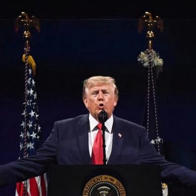 Trump discursa nas celebrações de 250 anos da independência dos EUA após atraso