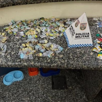 PM prende suspeito e apreende drogas e municões em operação na César Maia, Rio
