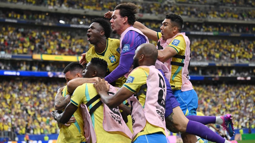 No último minuto, o Brasil venceu o Japão pela fase de 16 avos da Copa do Mundo