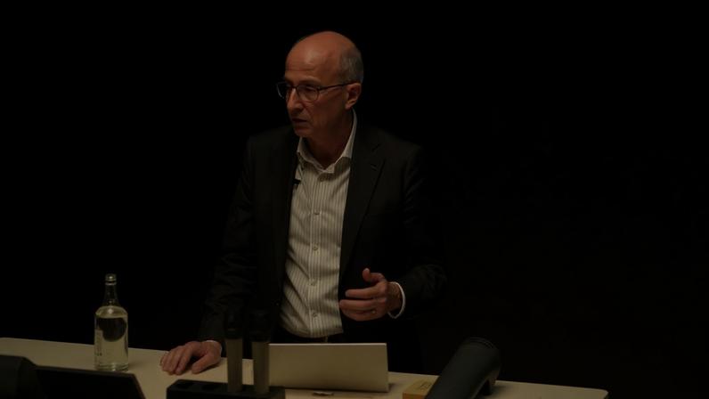 Captura de tela da transmissão do YouTube da Aula de Yuval Harari